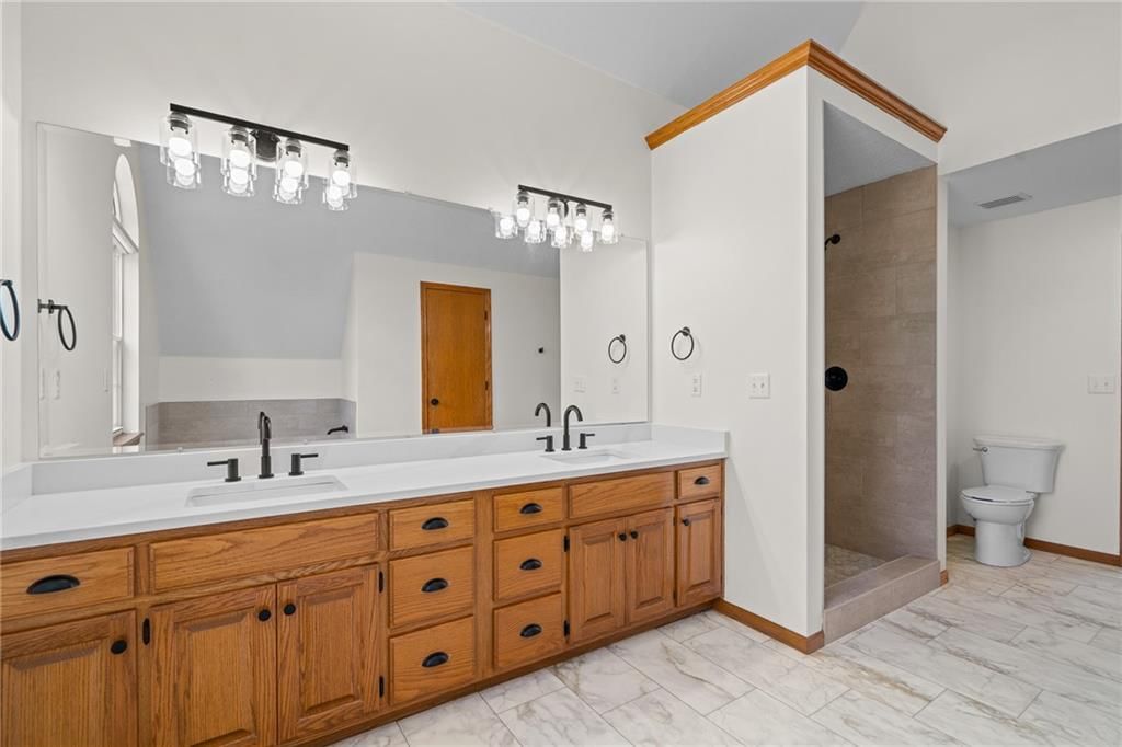 711 Owl Creek Parkway — photo 24