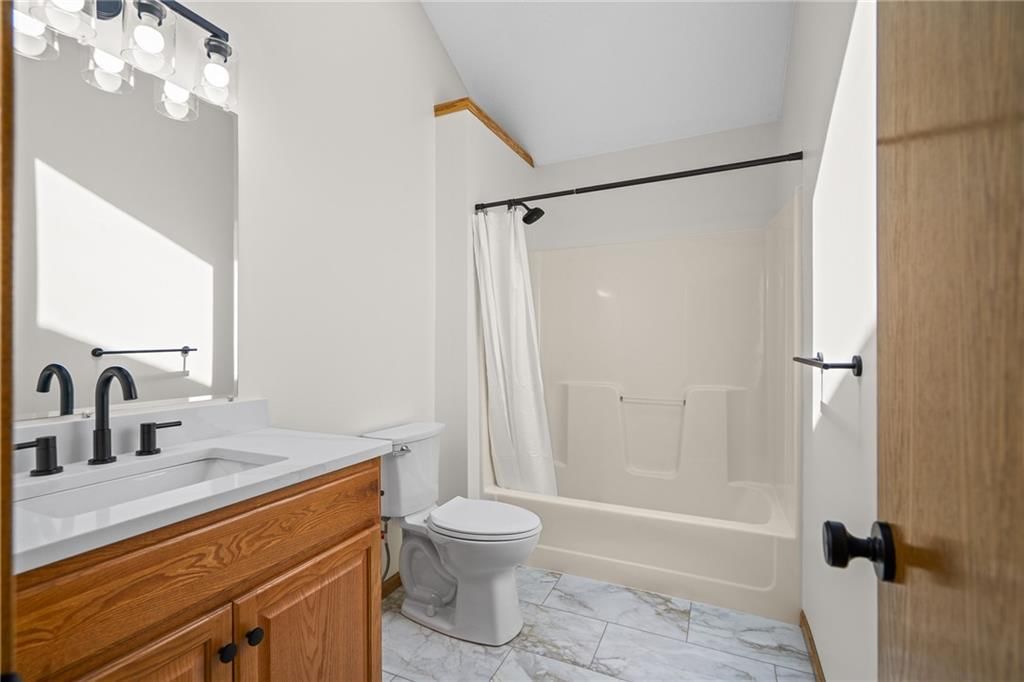 711 Owl Creek Parkway — photo 30