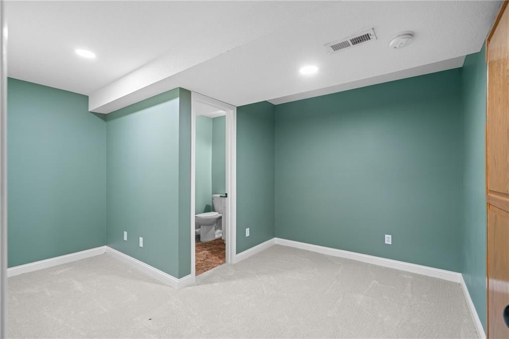 711 Owl Creek Parkway — photo 33
