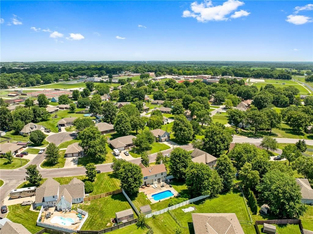 711 Owl Creek Parkway — photo 42
