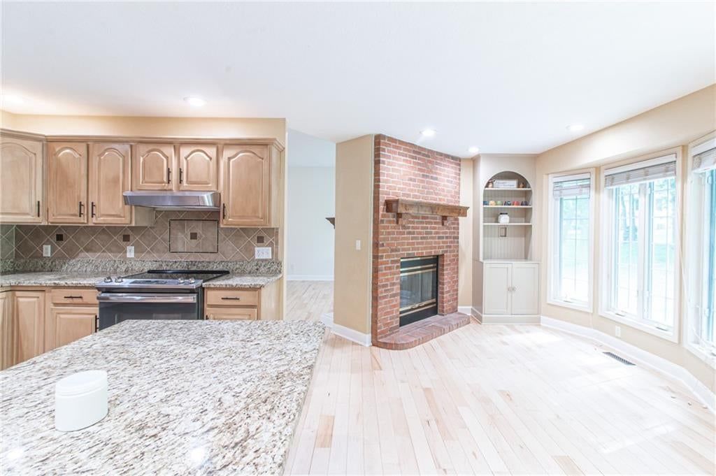 1885 W Timber Ridge Drive — photo 6