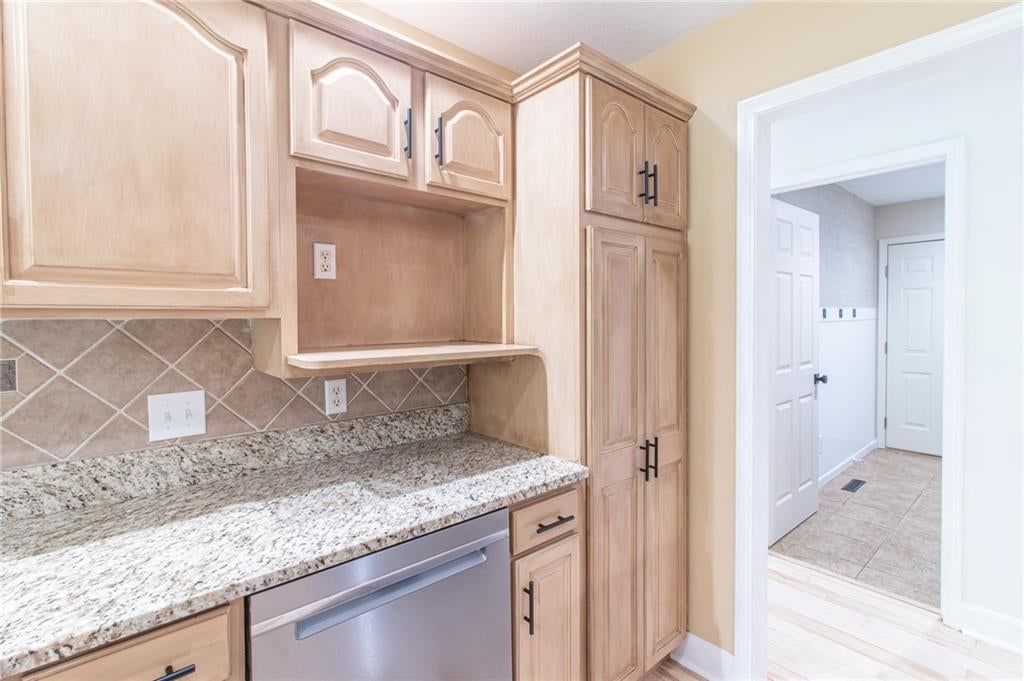 1885 W Timber Ridge Drive — photo 12