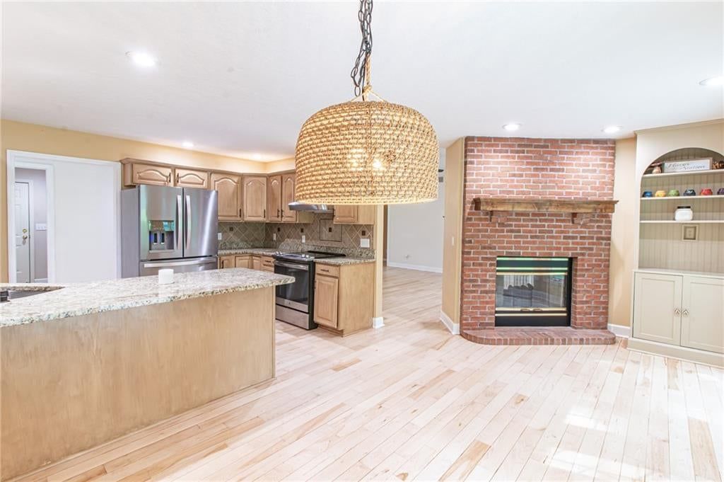 1885 W Timber Ridge Drive — photo 17