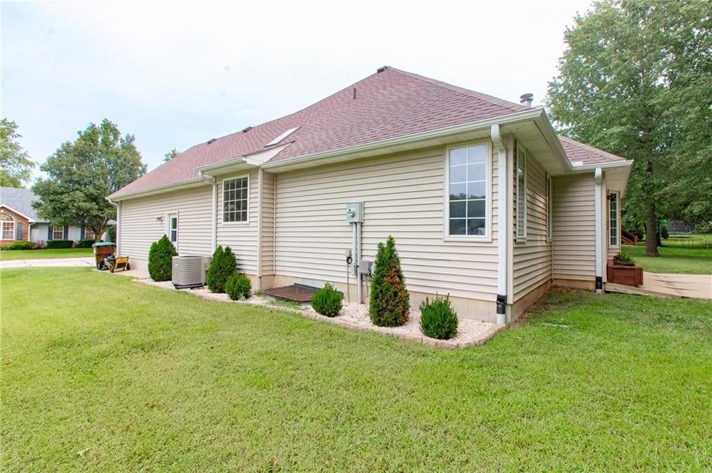 1885 W Timber Ridge Drive — photo 48