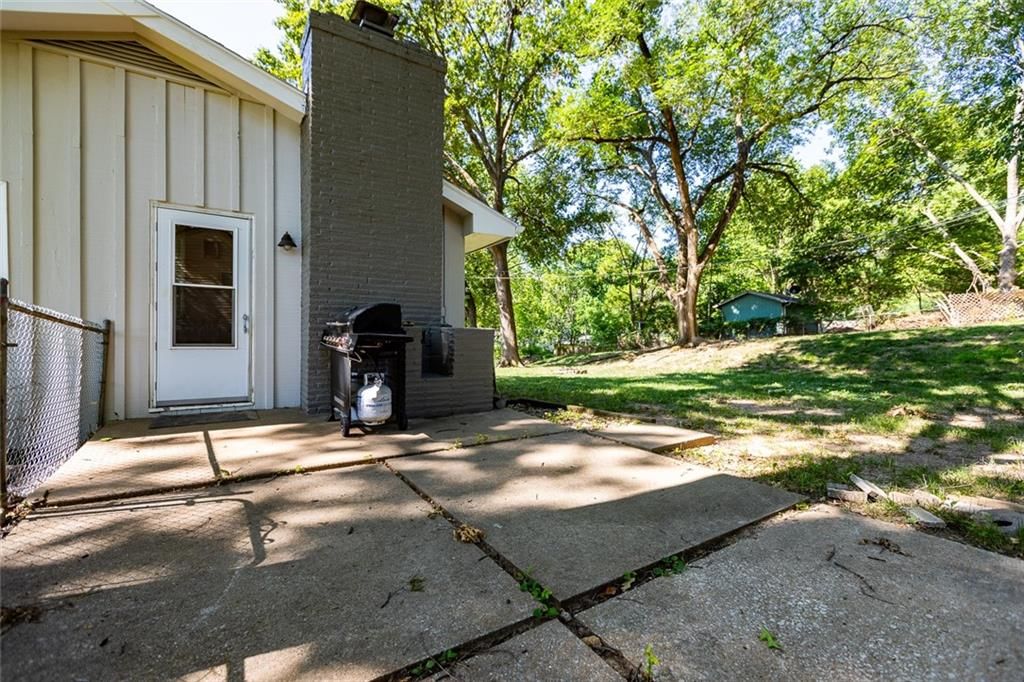5720 N Belton Avenue — photo 30