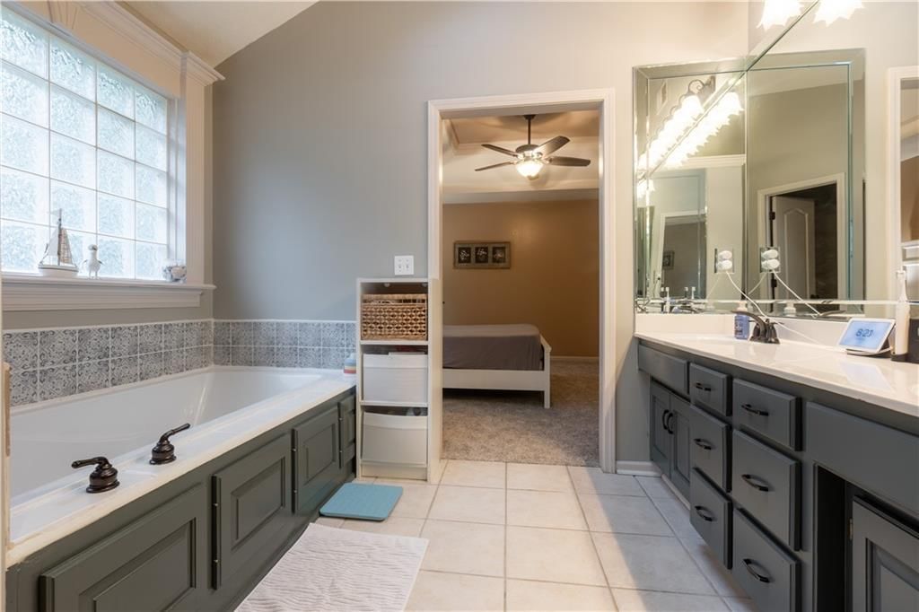 8804 N Anita Avenue — photo 20