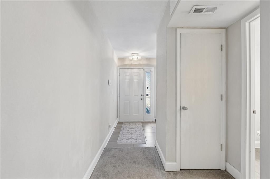 10657 E 46th Street — photo 3