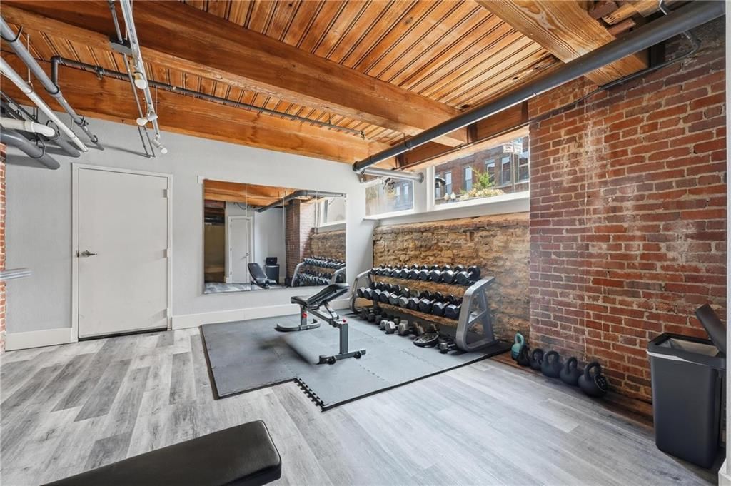 308 W 8th Street — photo 17