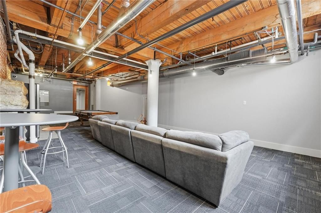 308 W 8th Street — photo 22