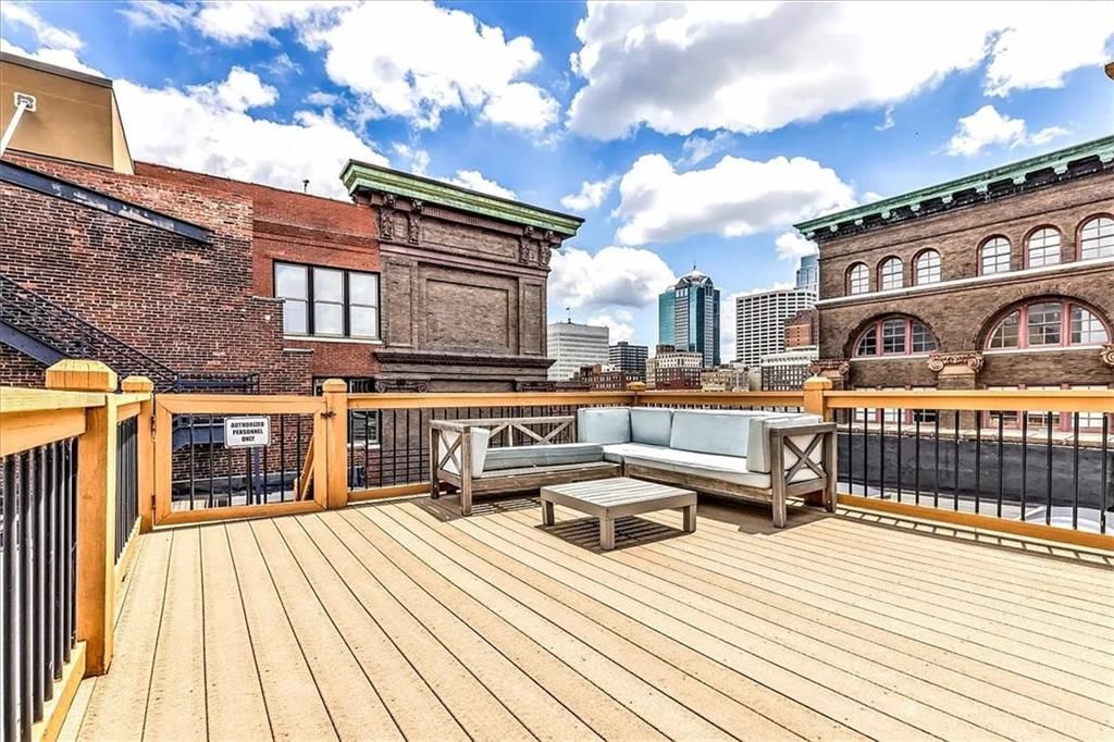 308 W 8th Street — photo 28