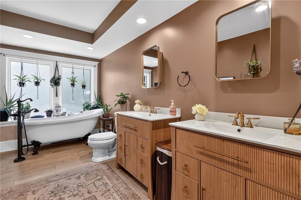 315 Grand Avenue — photo 18