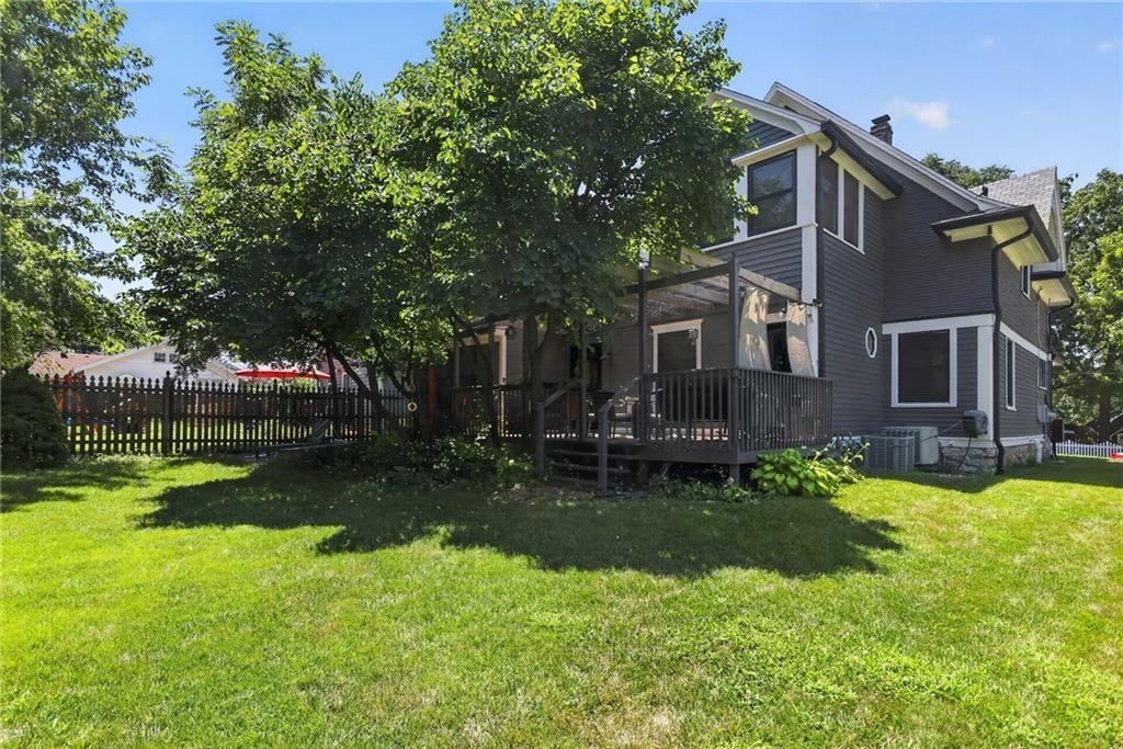 315 Grand Avenue — photo 23