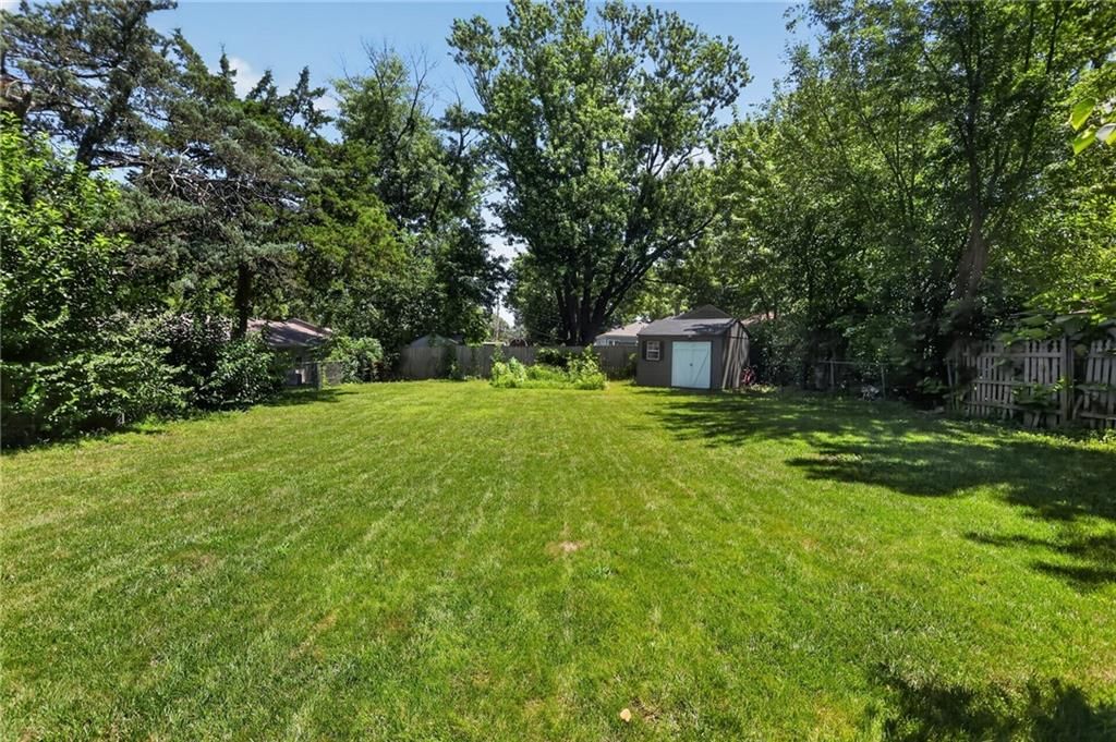 315 Grand Avenue — photo 24