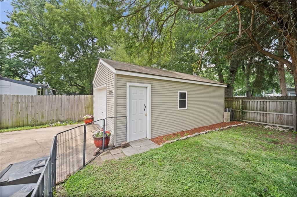 119 N Mahaffie Street — photo 26
