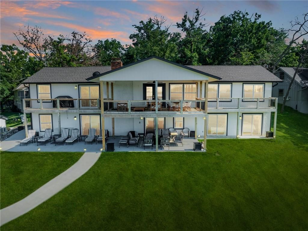 490 Lake Viking Terrace — photo 1
