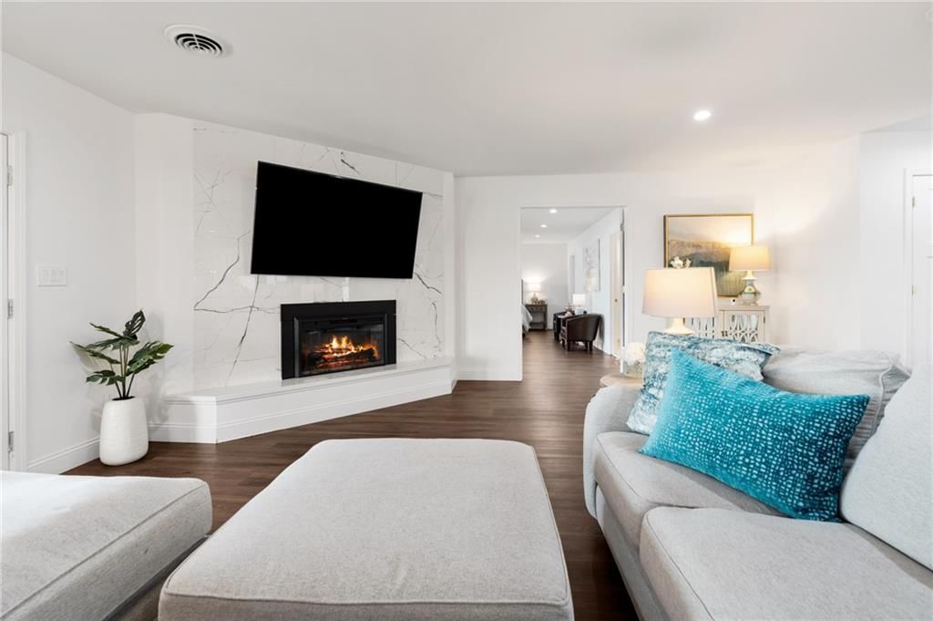 490 Lake Viking Terrace — photo 8