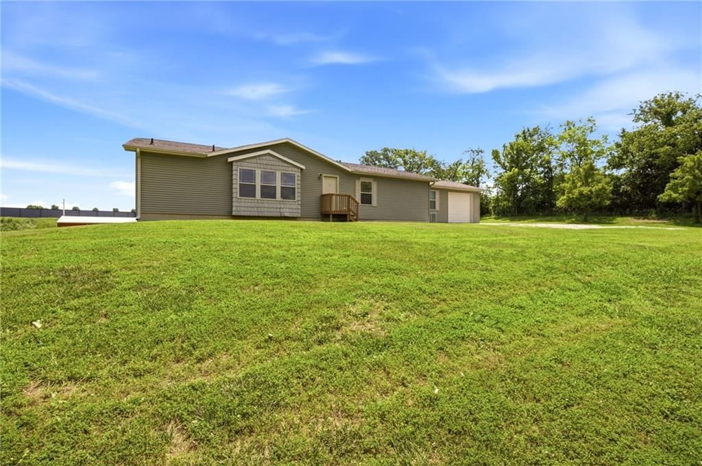 13520 S Sam Moore Road — photo 2