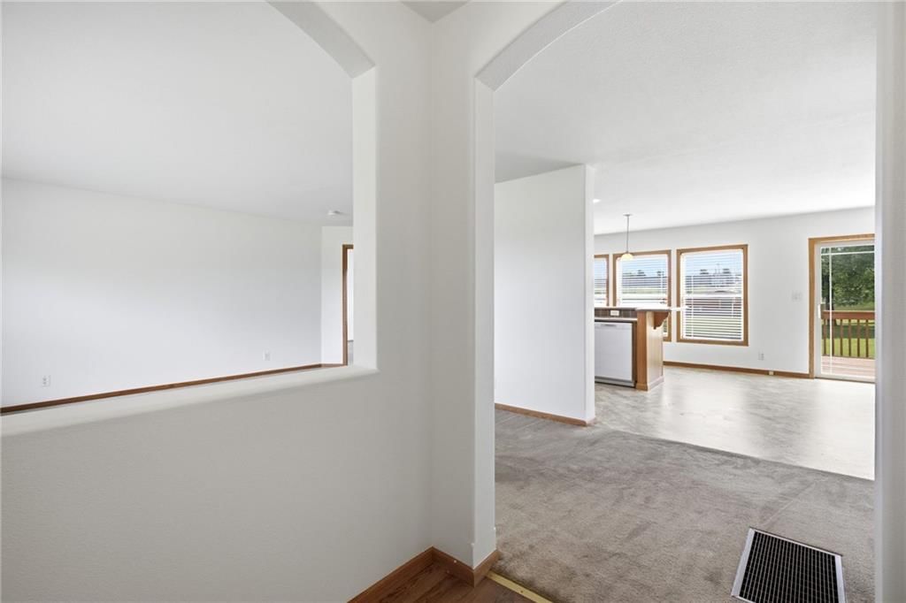 13520 S Sam Moore Road — photo 4