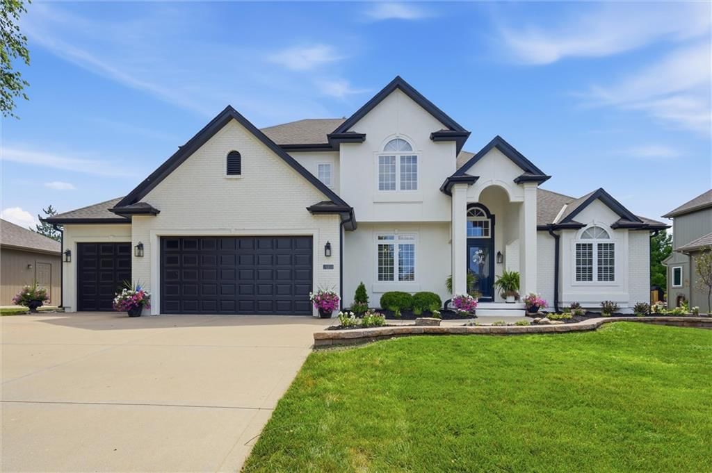 2115 Prairie Creek Drive — photo 2