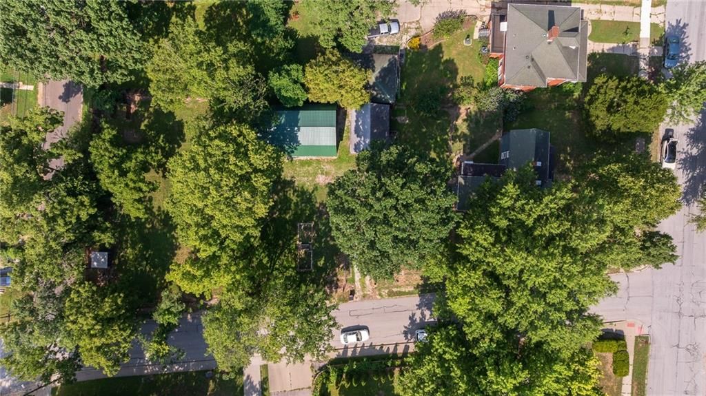 1919 South Street — photo 58