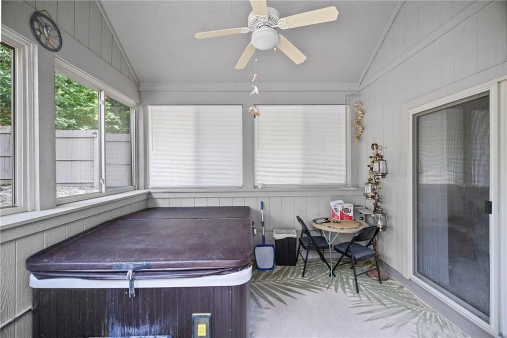 53 Rock Lane — photo 38