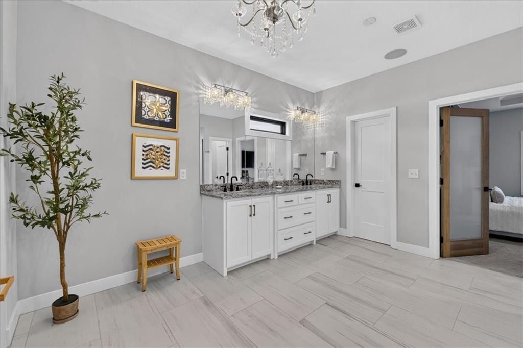 4721 NE Jamestown Drive — photo 30