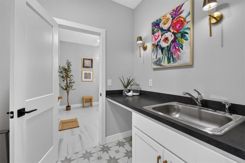 4721 NE Jamestown Drive — photo 36