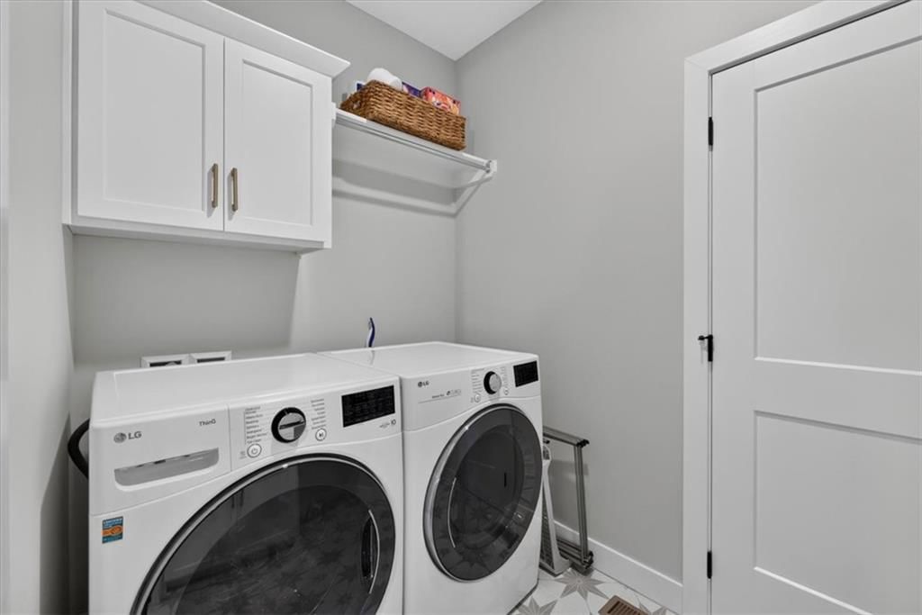 4721 NE Jamestown Drive — photo 37