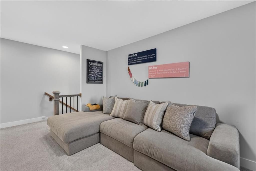 4721 NE Jamestown Drive — photo 38