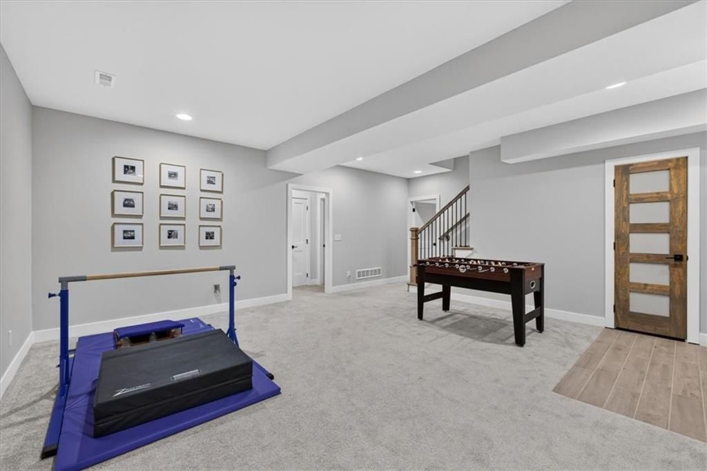 4721 NE Jamestown Drive — photo 48