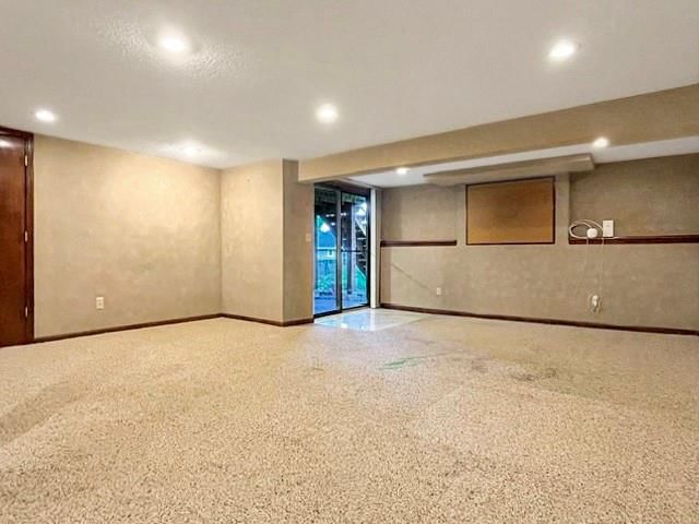 10004 Cody Street — photo 26