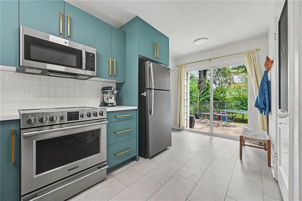 4945 N Lister Avenue — photo 8