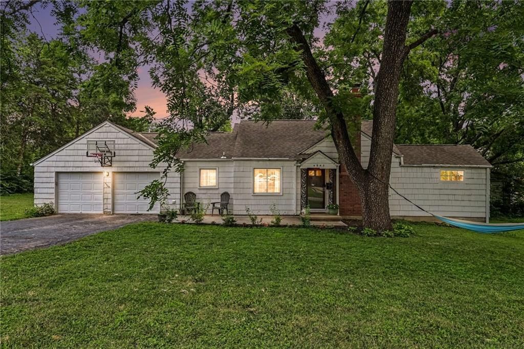 4945 N Lister Avenue — photo 26