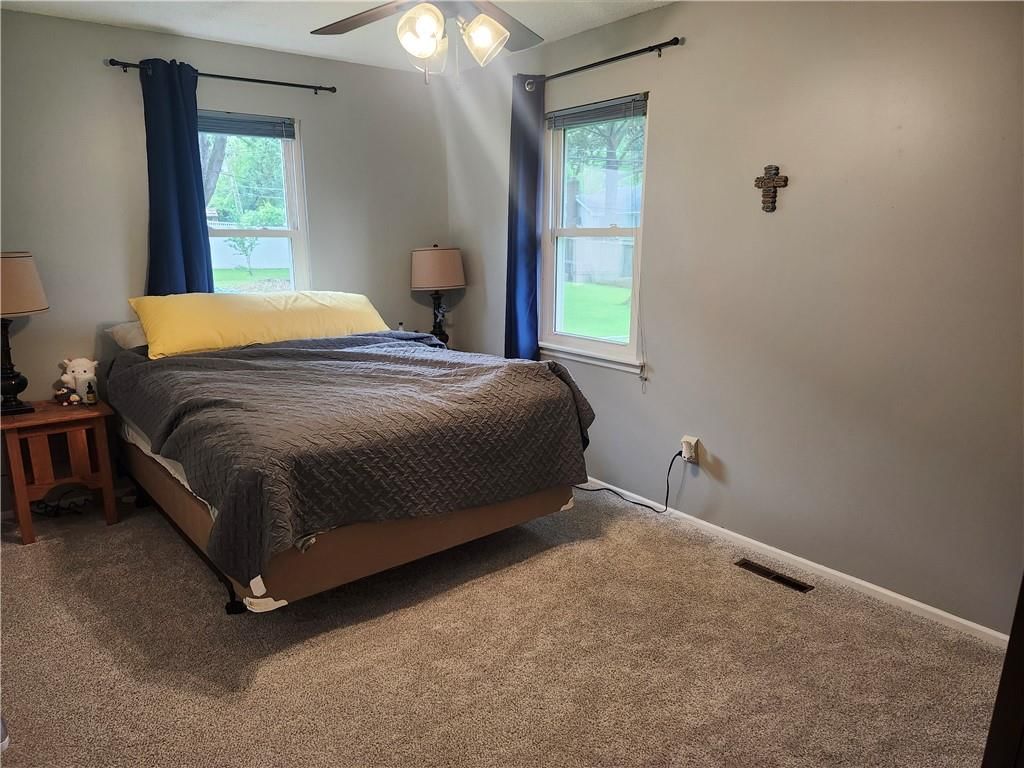1121 W Elm Terrace — photo 12