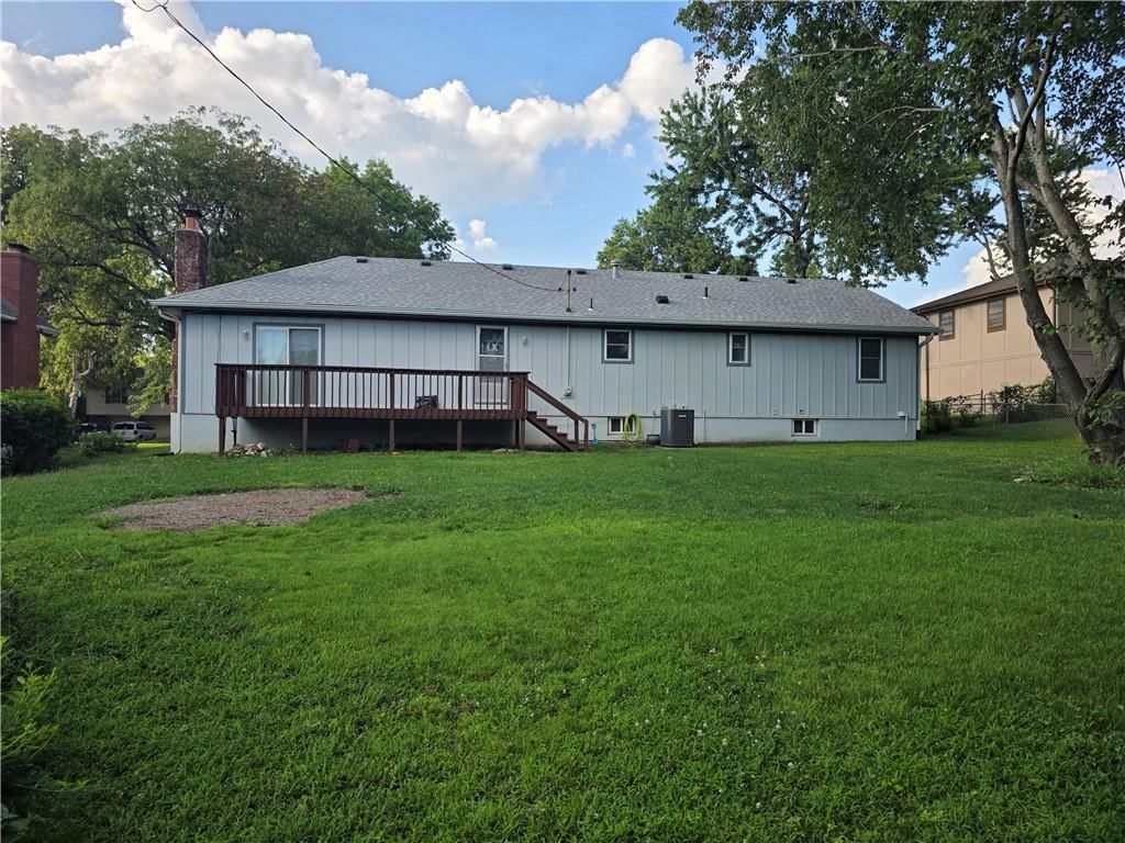 1121 W Elm Terrace — photo 24
