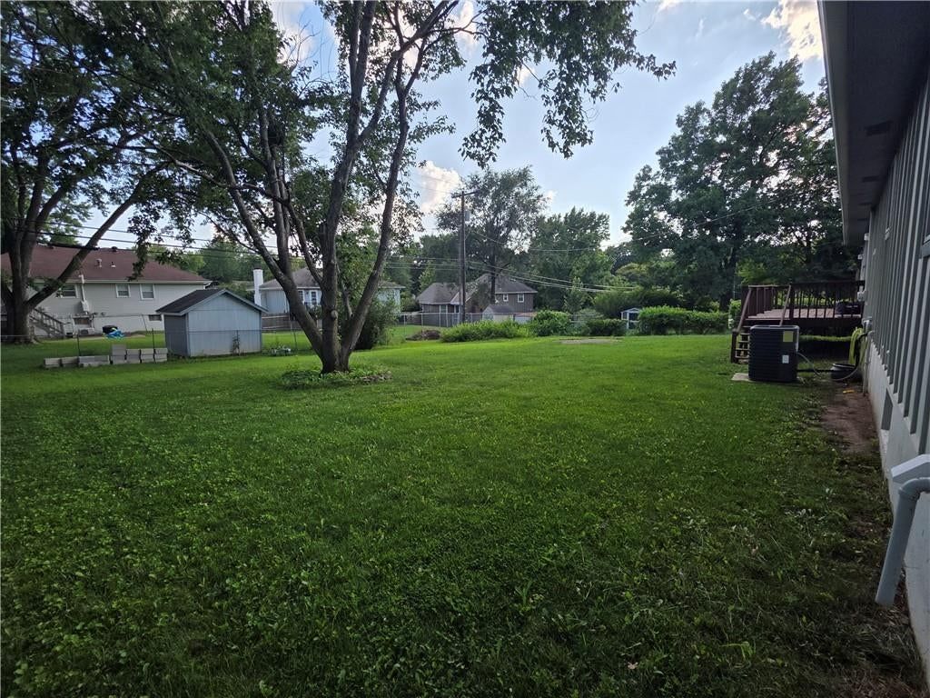 1121 W Elm Terrace — photo 28