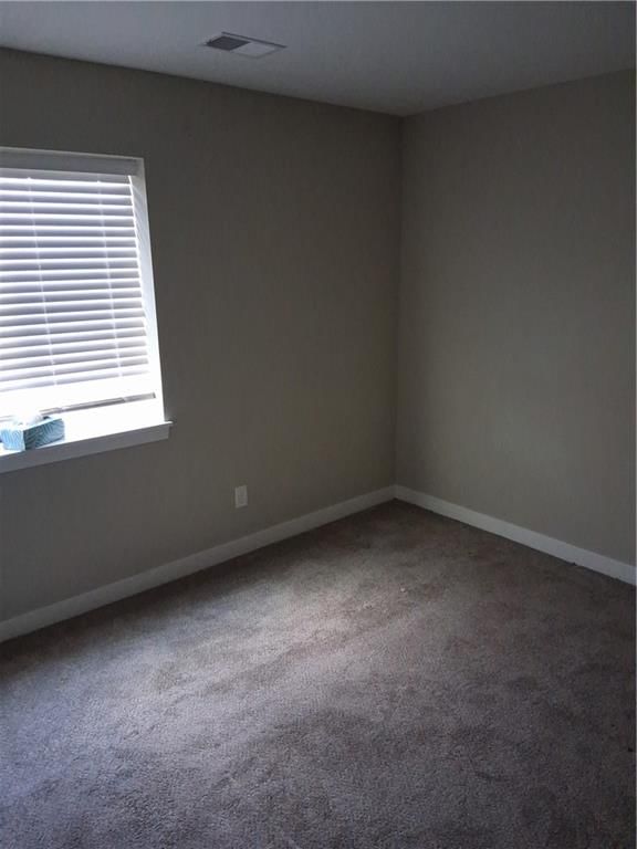 4745 S Union Avenue — photo 7