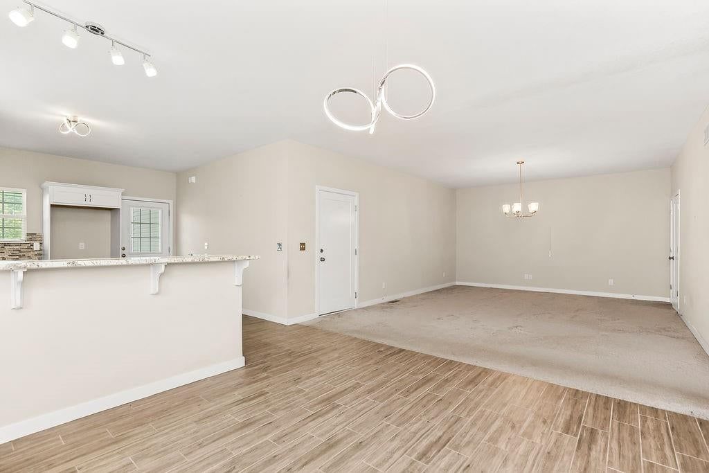4745 S Union Avenue — photo 12