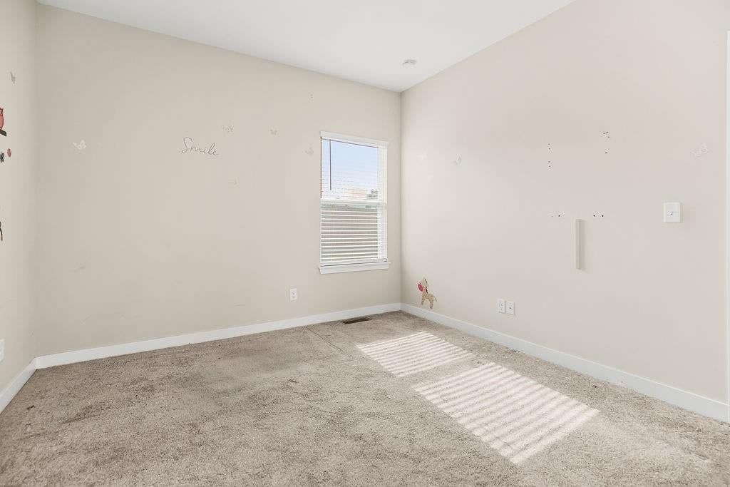4745 S Union Avenue — photo 16