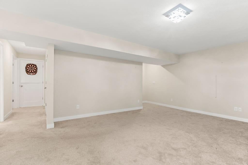 4745 S Union Avenue — photo 24