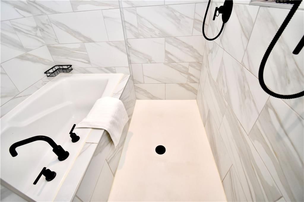 2152 Hay Market Court — photo 18