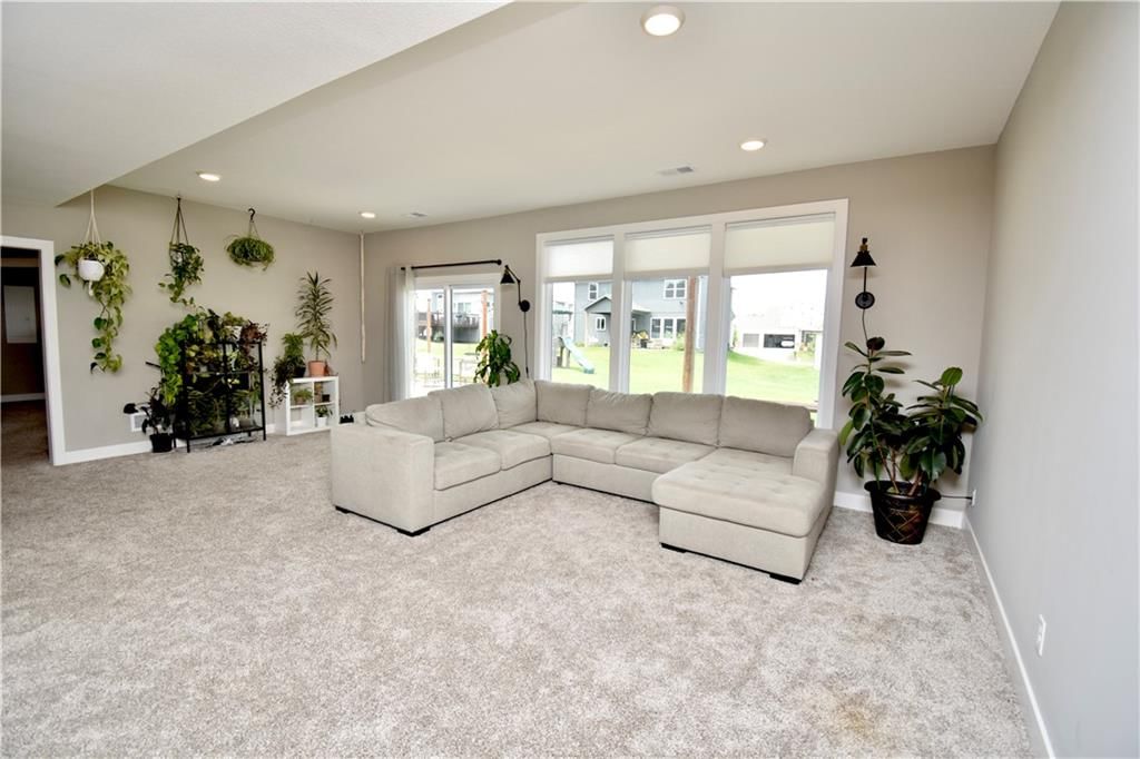 2152 Hay Market Court — photo 26
