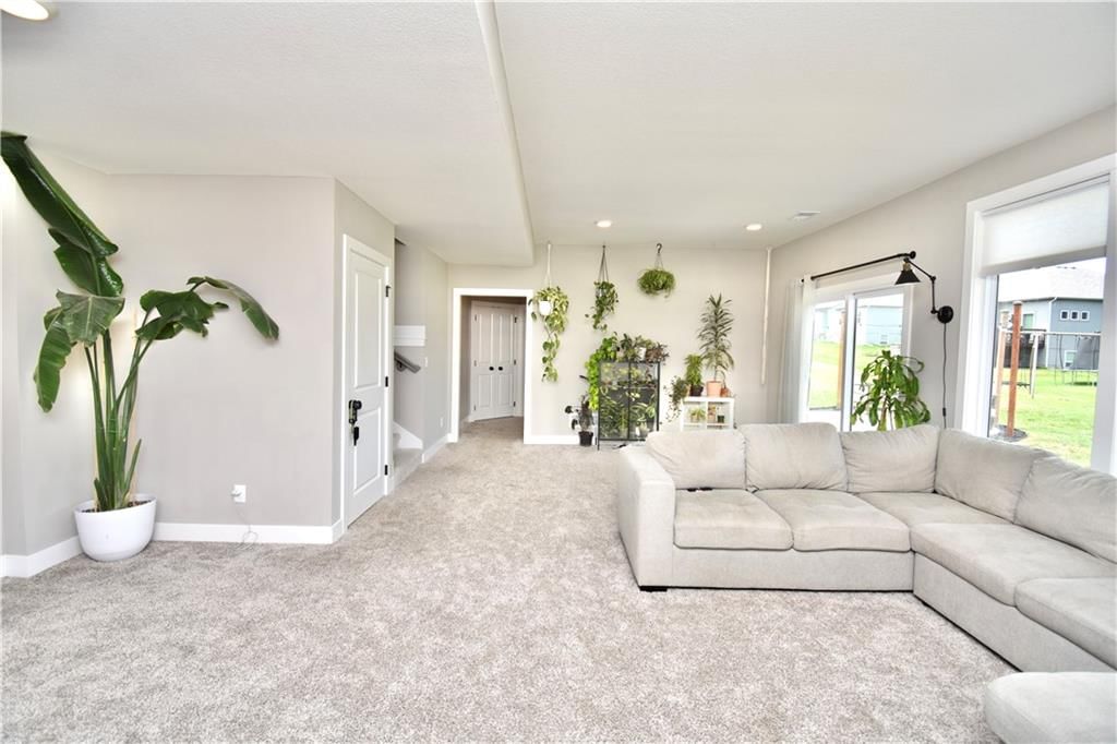 2152 Hay Market Court — photo 27