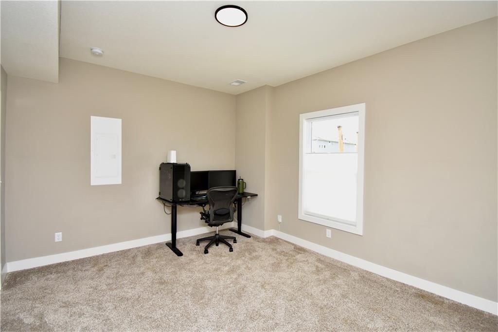 2152 Hay Market Court — photo 32