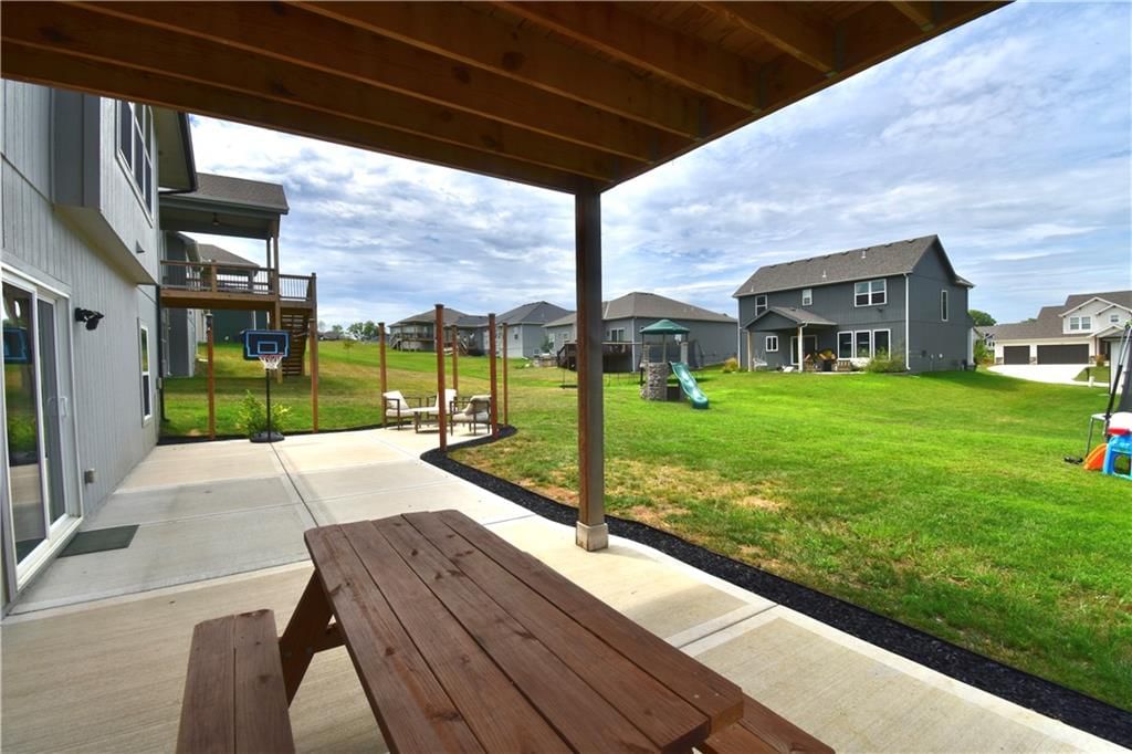 2152 Hay Market Court — photo 36