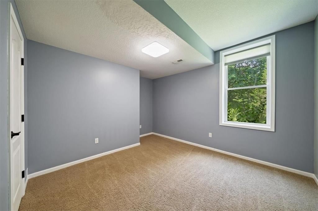 8565 Waverly Road — photo 32