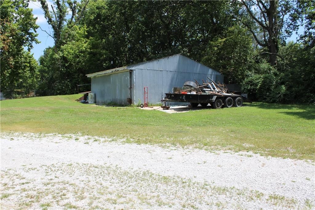 2511 N Yocum Road — photo 34