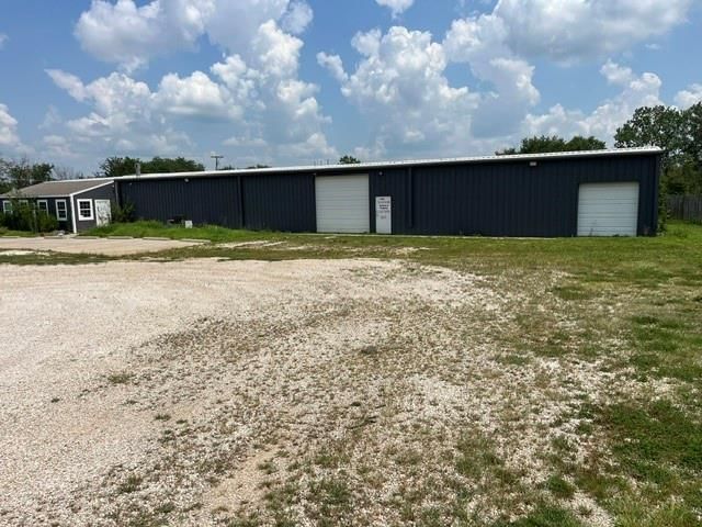 31933 Old KC Road Road — photo 1