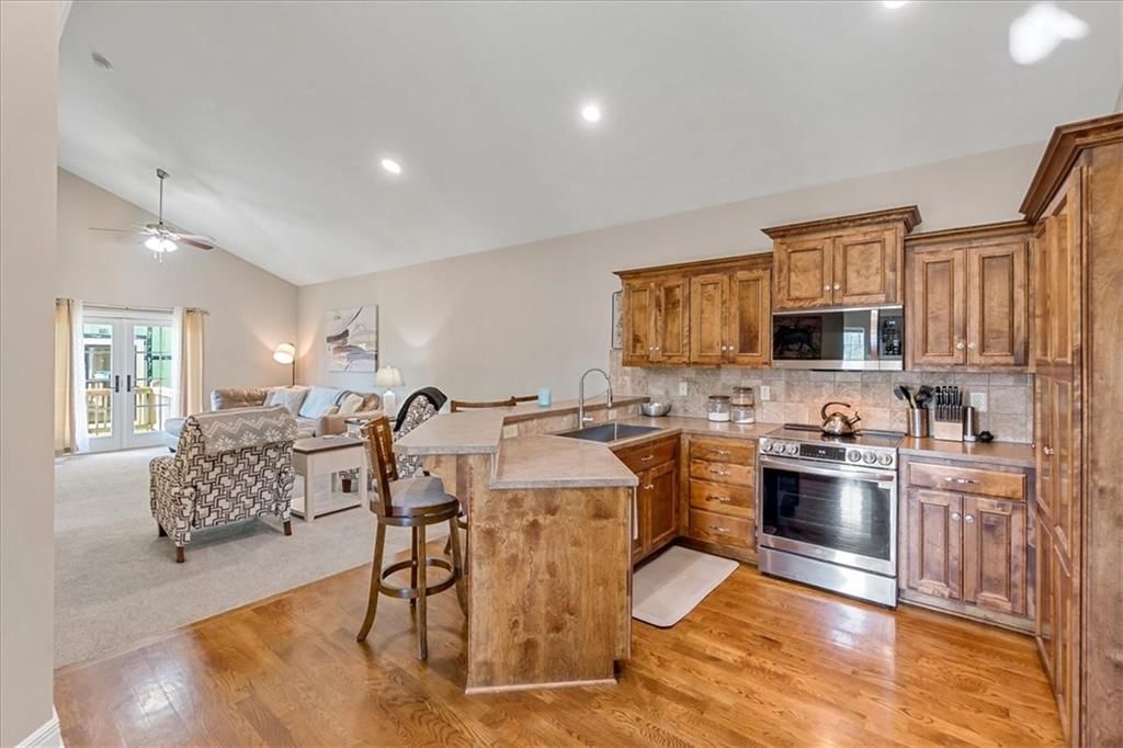 11252 S McCoy Street — photo 1