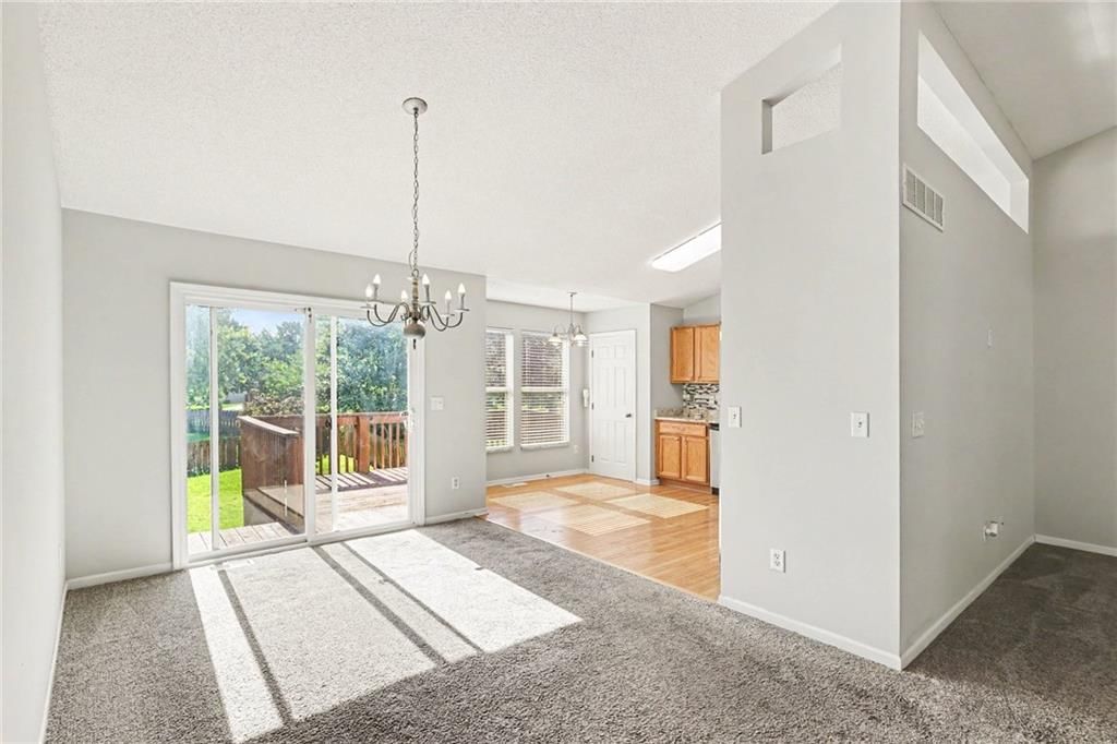 1810 W Fredrickson Circle — photo 3